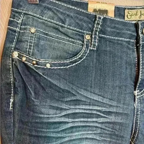 NWT Earl Women's Boot Cut Embellished Bedazzled Blingy Jeans Size 8P‎ - Picture 2 of 5